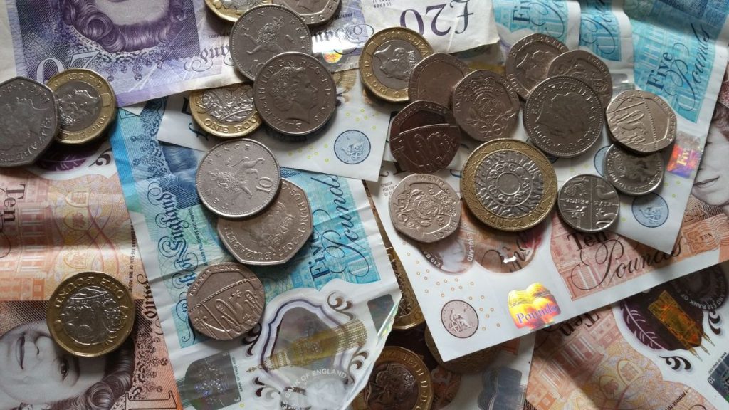 HMRC Announces 22% Tax on Cash Interest in ISAs