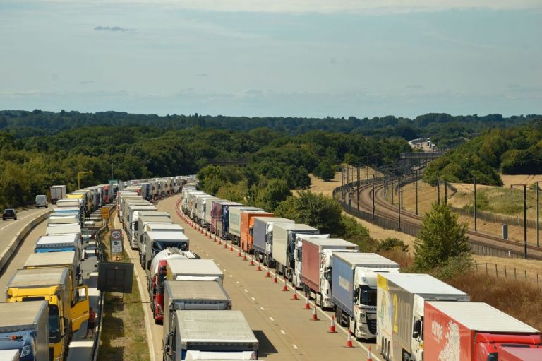 M25 Traffic Disruptions Affecting London Routes