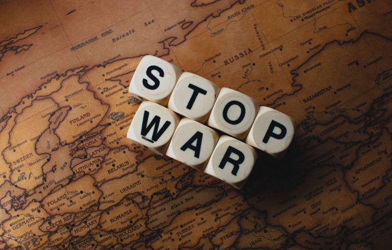 Trump-Iran Tensions and US Midterm Impact