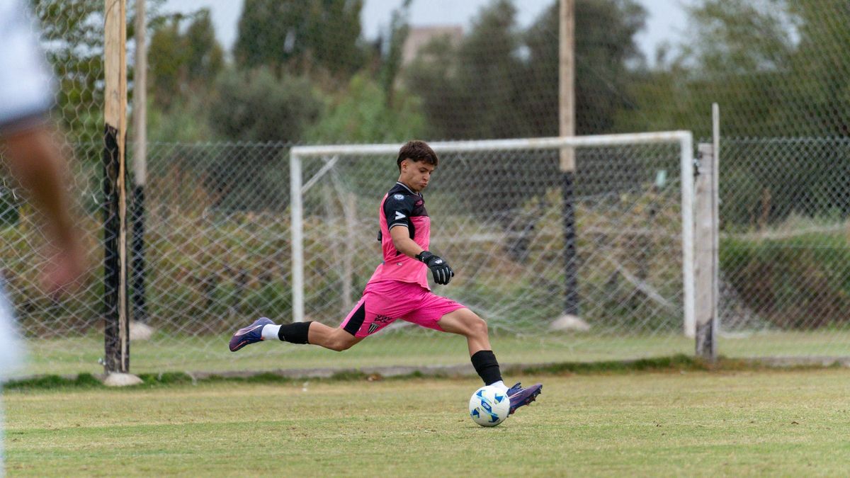 Man Utd Starlet JJ Gabriel Seeks Old Trafford Exit
