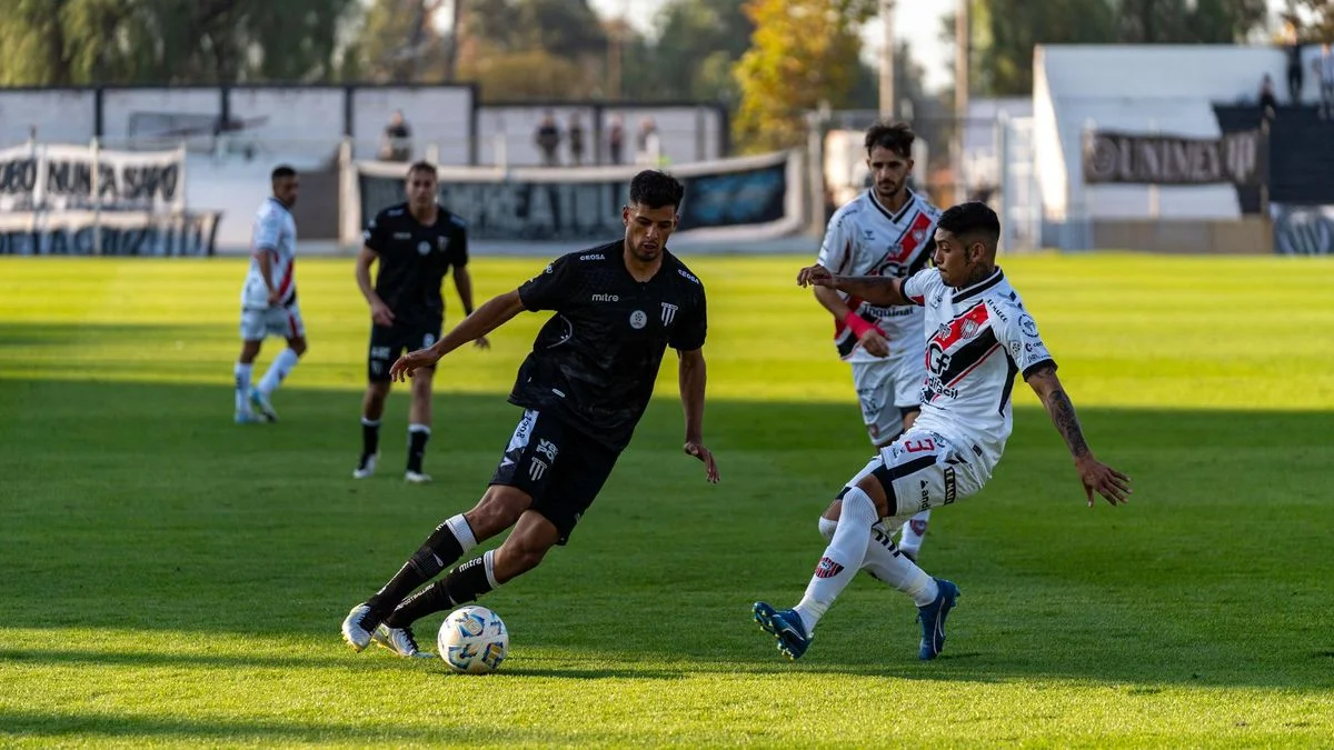 Marcos Senesi Completes Tottenham Move from Bournemouth