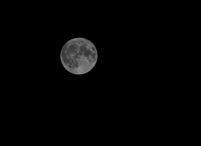 Buck Moon Graces UK Skies Ahead of Eclipses